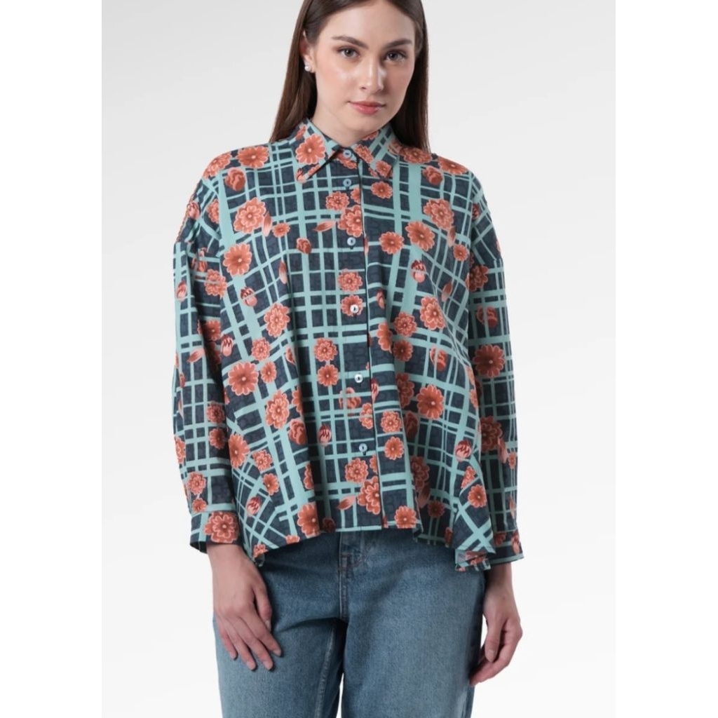 Benang Jarum Selena Oversized Shirt Navy Peony