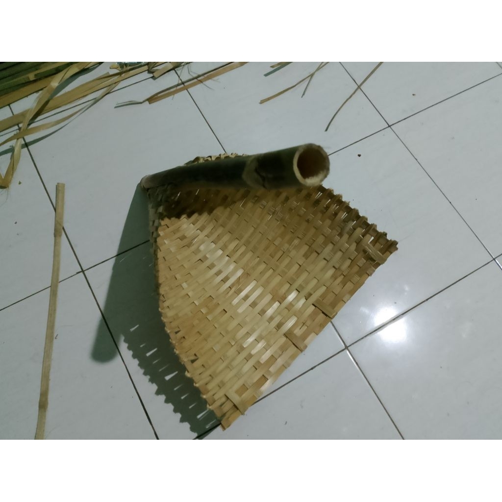 KERAJINAN BAMBU CIKRAK SAMPAH/ PENGKI