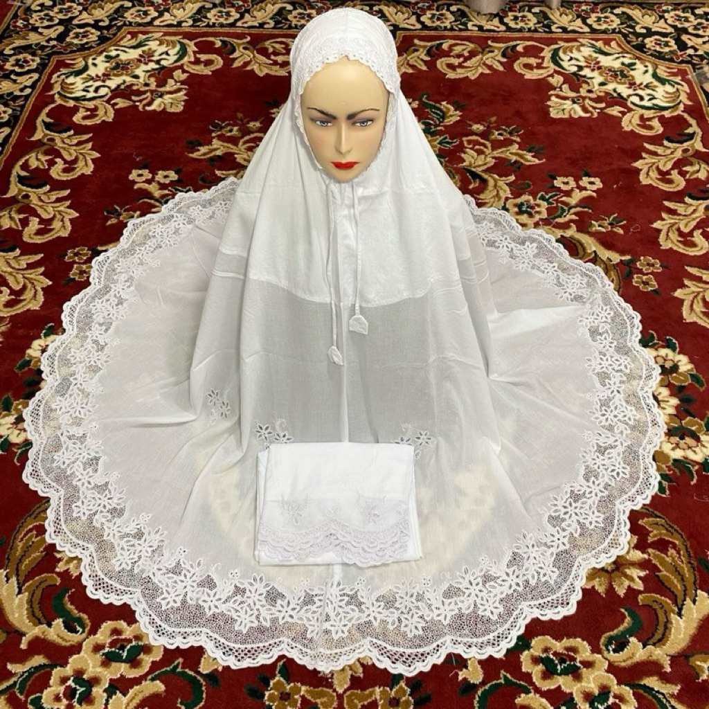 mukena kerancang full mesin hitam.mukena Bukittinggi,mukena mewah