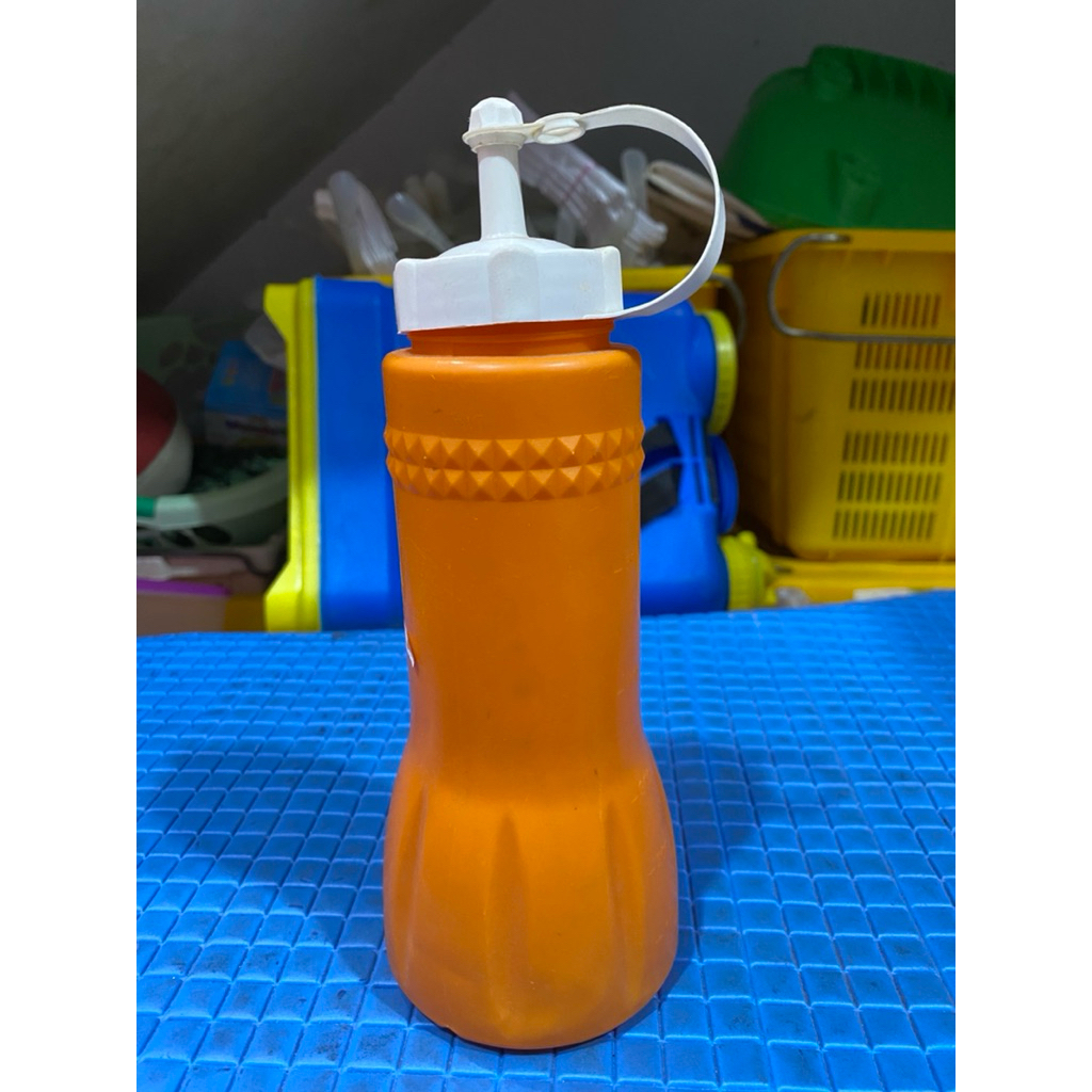 PL botol saus kecap plastik yokoko 650ml
