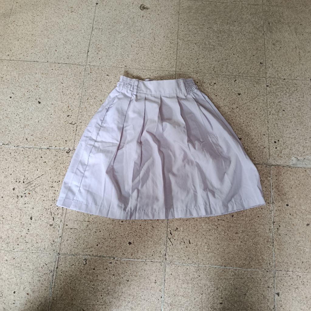 PL rok sekolah putih merk seragam / tan 118