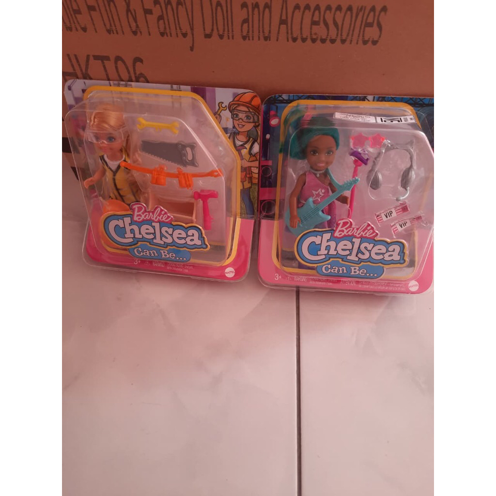 boneka Barbie Chelsea