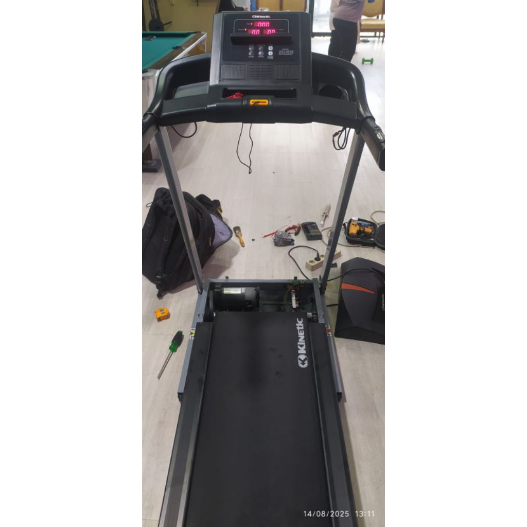 MCB TREADMILL KINETIC SW-11EBVO