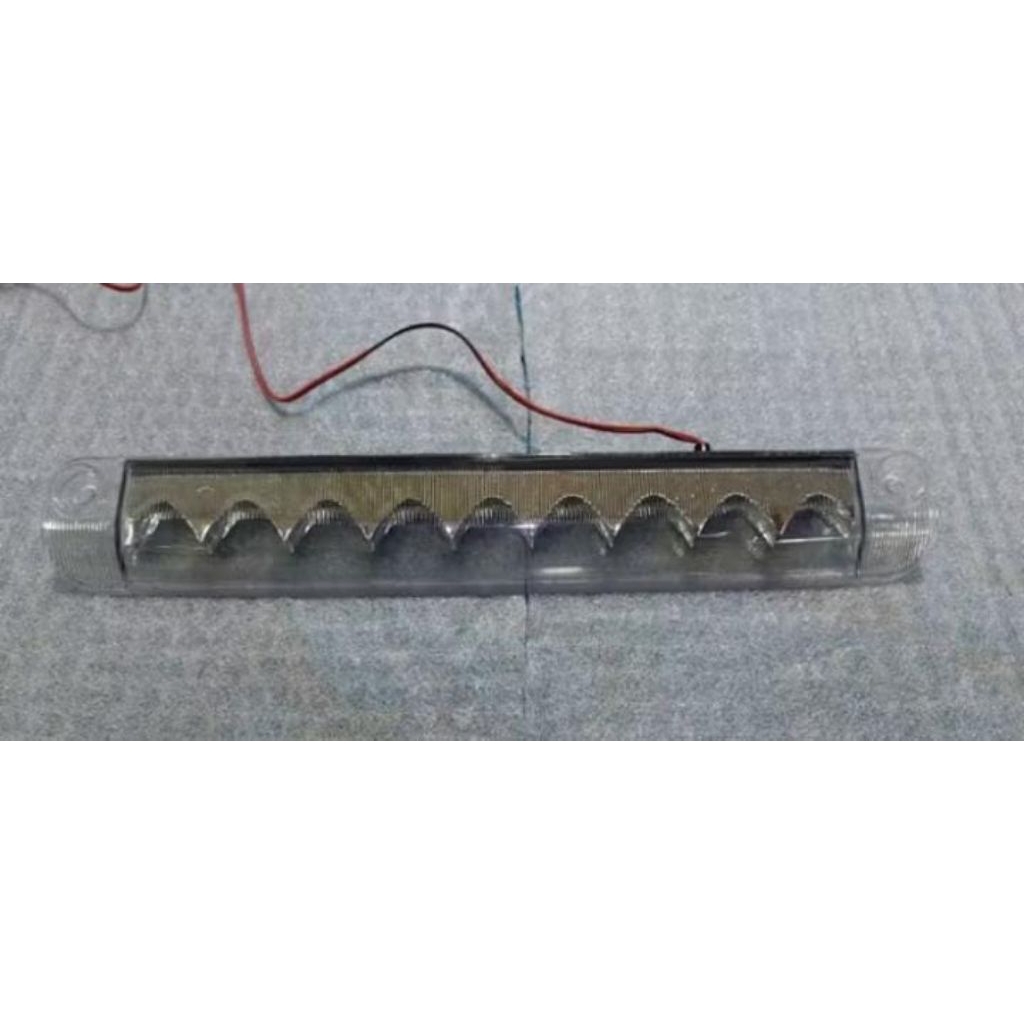 Lampu Rem belakang Innova lama Avanza lama spoiler panjang 30 cm.