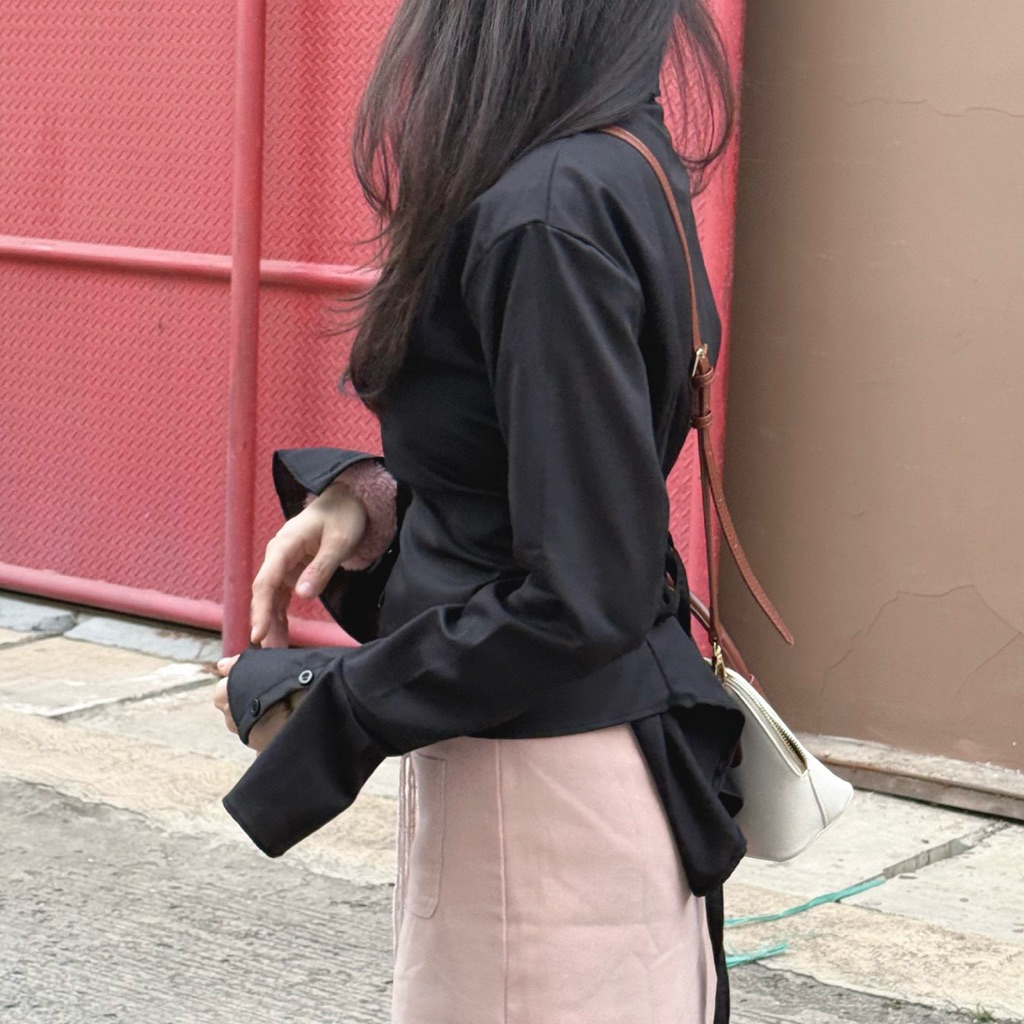 MERAYU / LILY SHIRT - Kemeja Fitted Wispie Wanita Hitam/Black