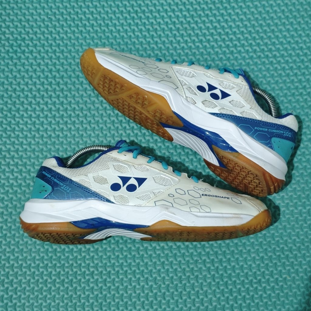 Sepatu badminton Yonex SHB 101 CR second size 42