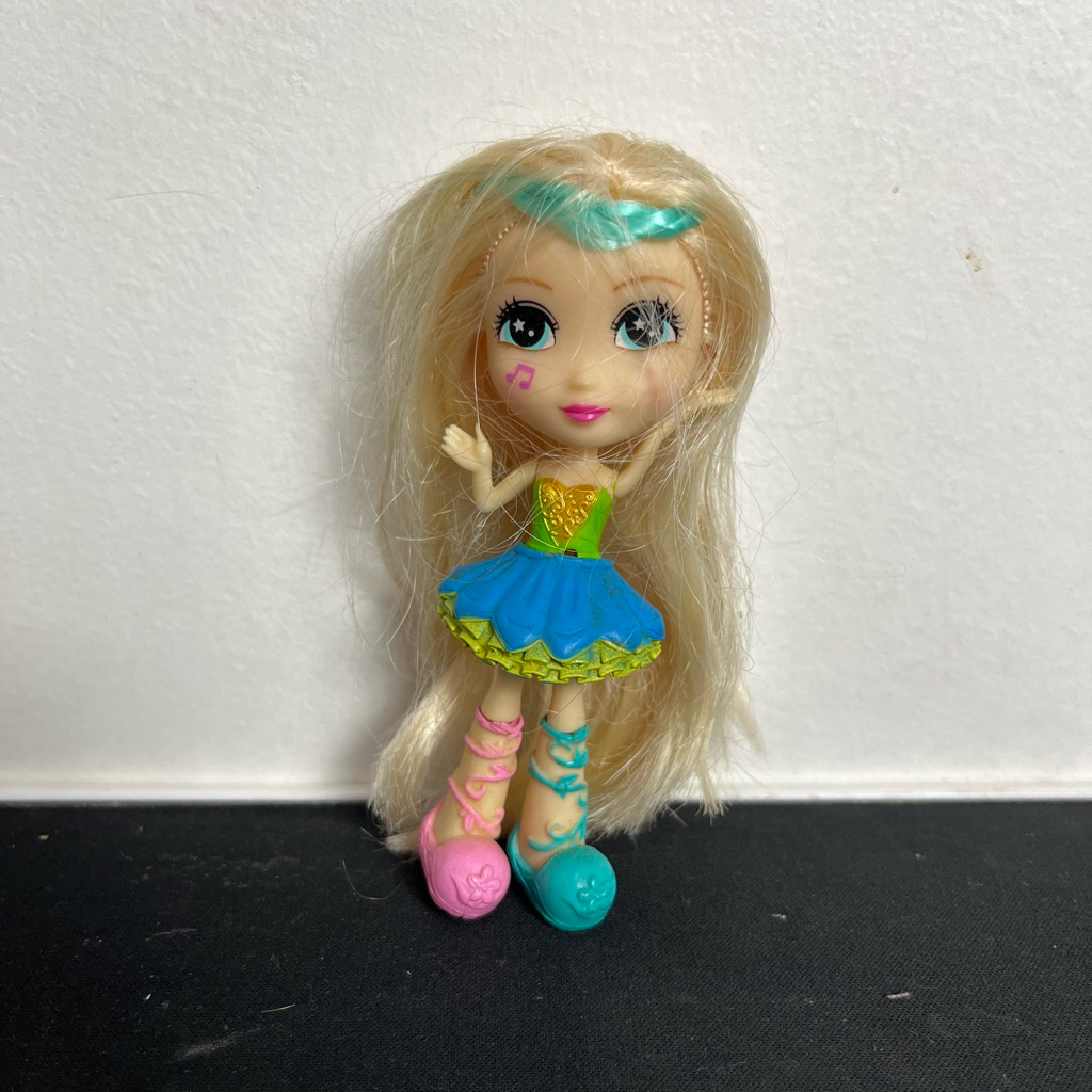 MINI LICA DOLL