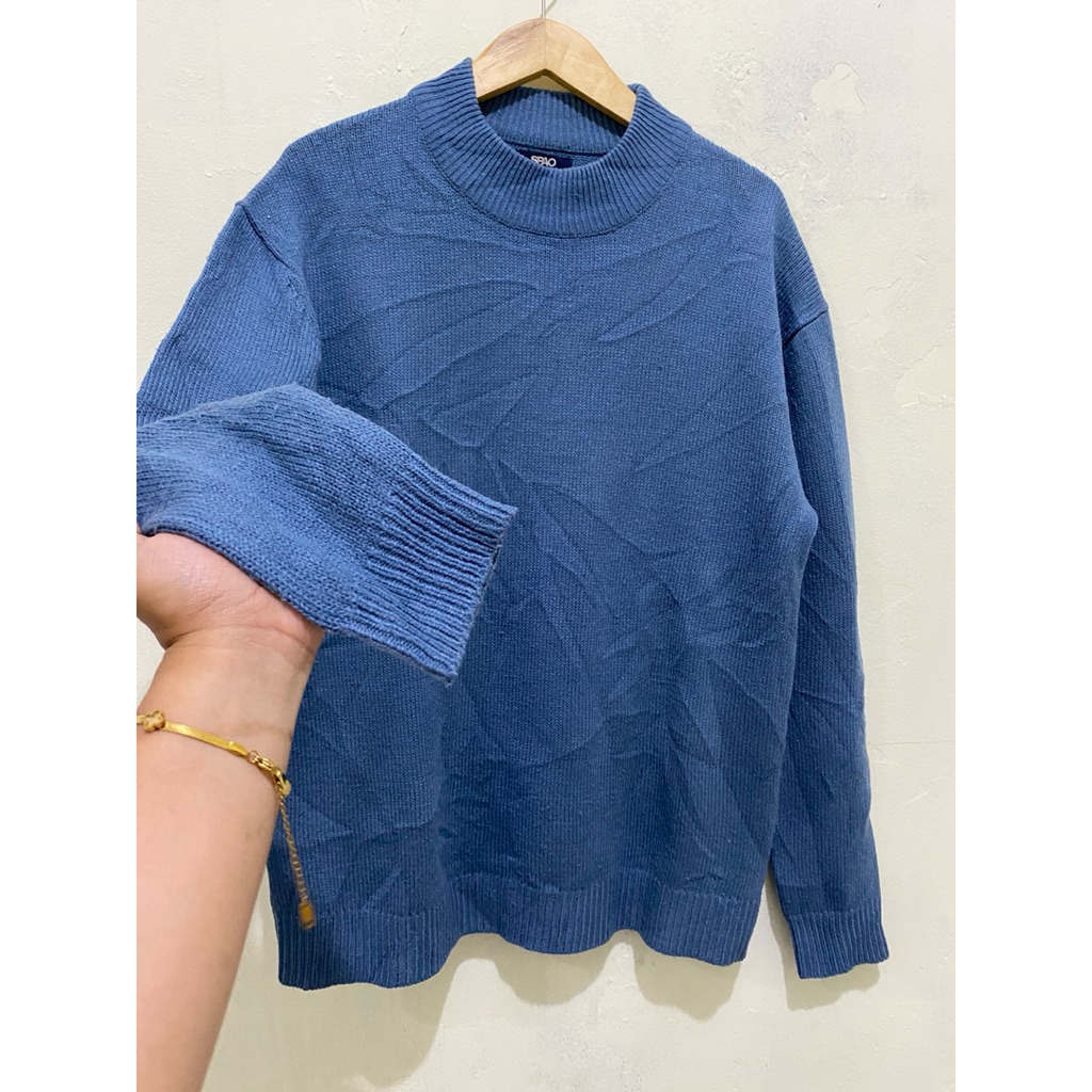 sweater biru SPAO