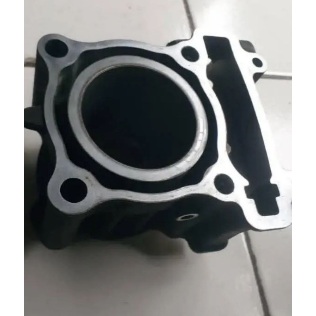 boring bahan yamaha vixion & r15 mx barang asli original copotan masih layak pakai standar...