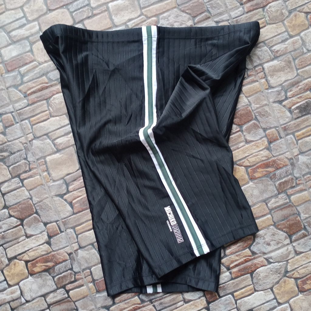 Celana pendek olahraga legging Compression original preloved brand Michiko London, celana renang pri