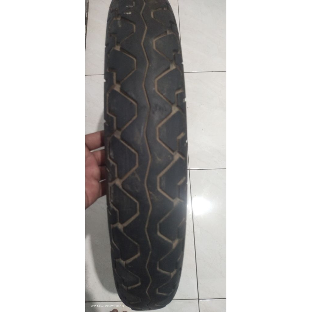 Ban luar ring 18 ukuran 300 merek IRC