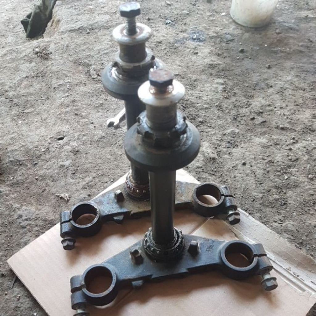 T atas bawah Vixion new/old