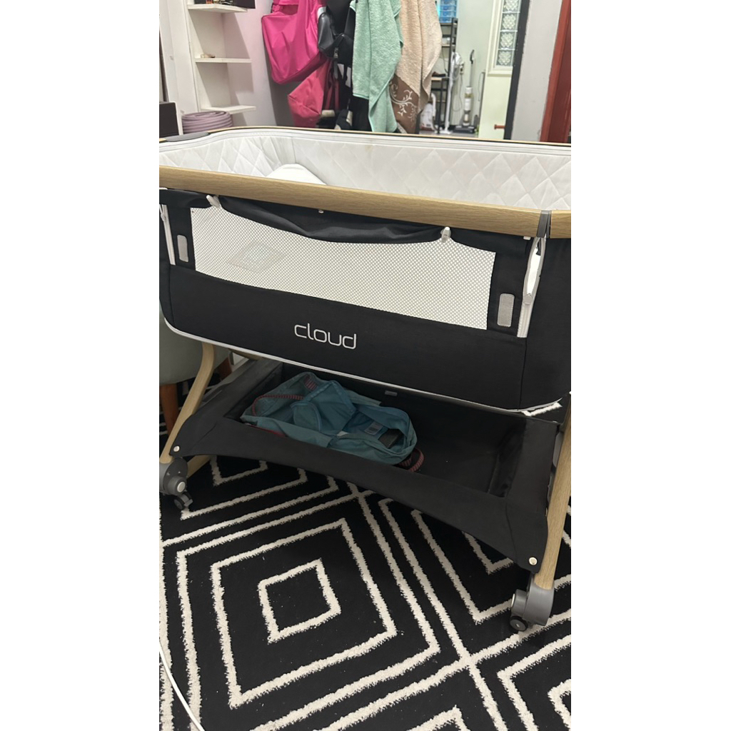 BABYELLE CRIB CLOUD BE909 +MATRAS IZZI