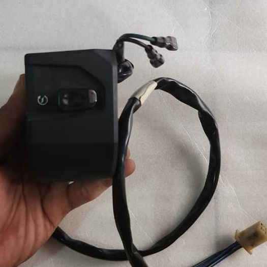 HOLDER KIRI NMAX 155 OLD HOLDER KIRI NMAX 155 OLD