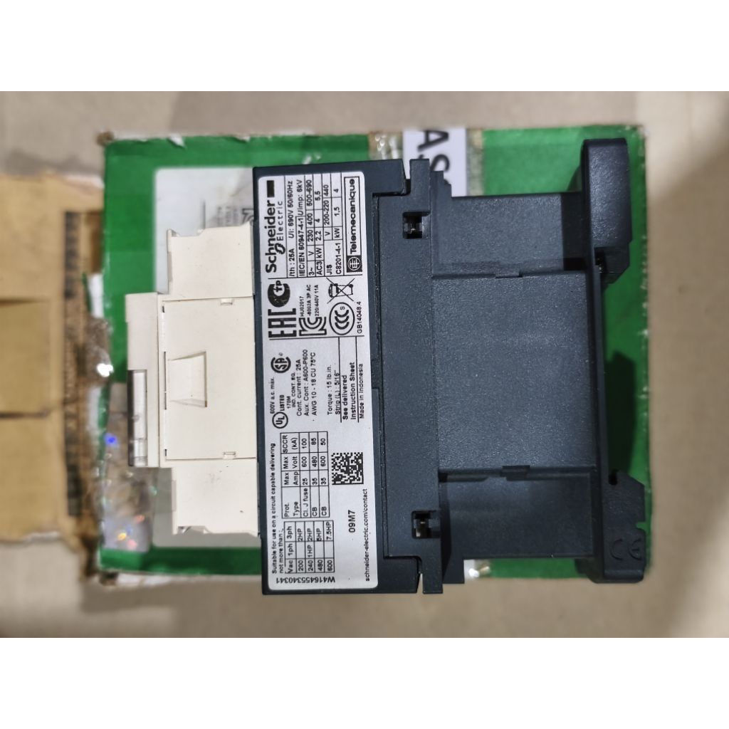 contactor schneider 25 A