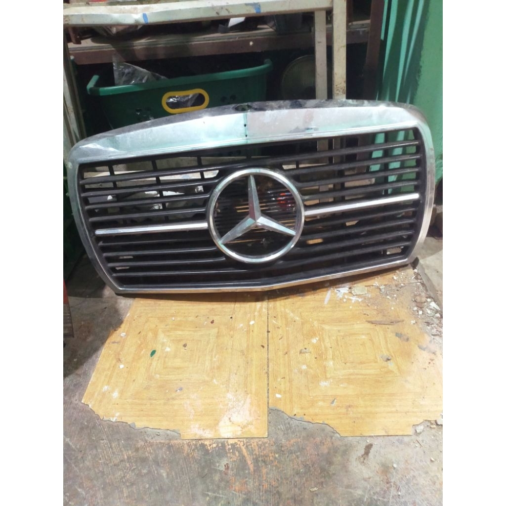 Grill Mercy Tiger W123 AMG