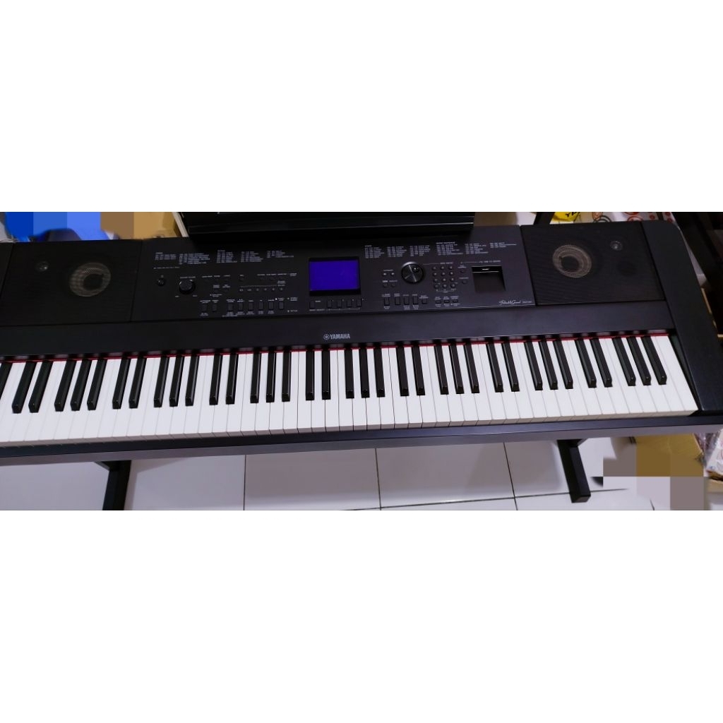 Piano Yamaha DGX 660B, Lengkap