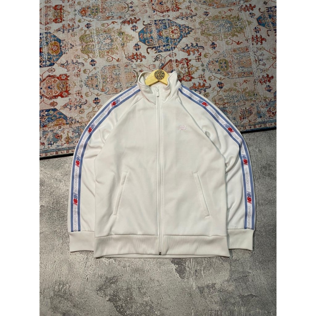 TRACKTOP NEWBALANCE TAPPED