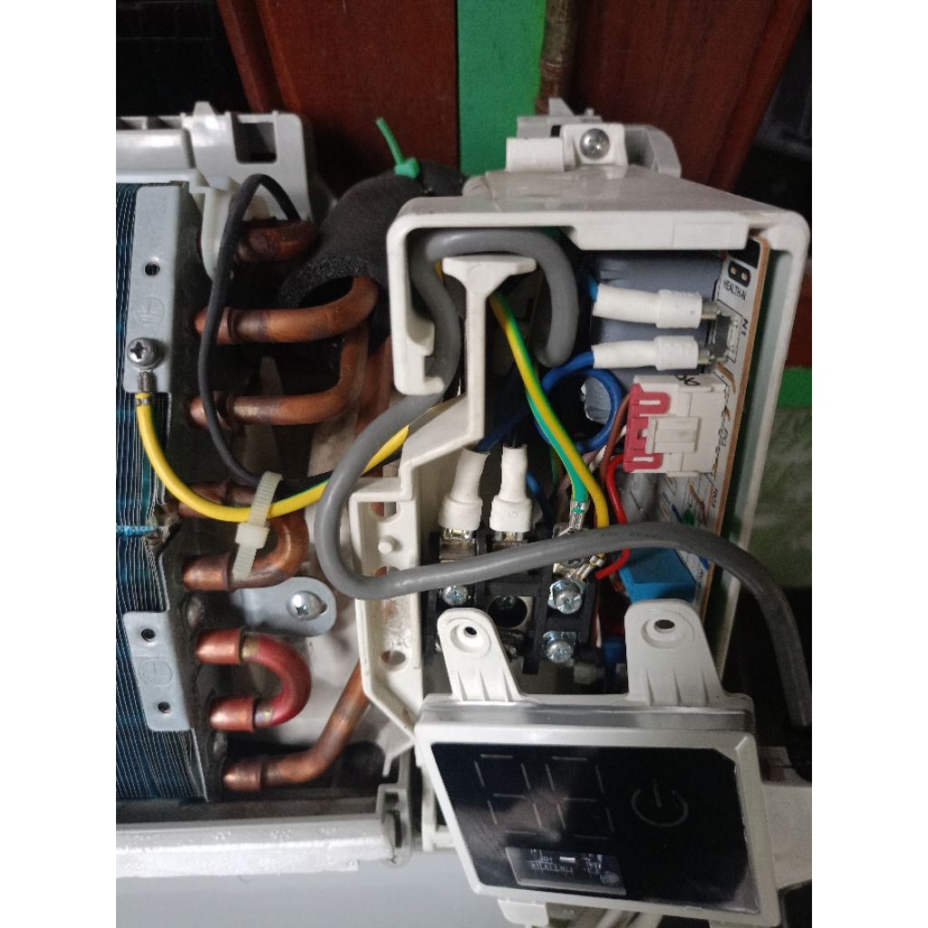 AC SECOND GREE ½PK R32 full Ori (Bergaransi)