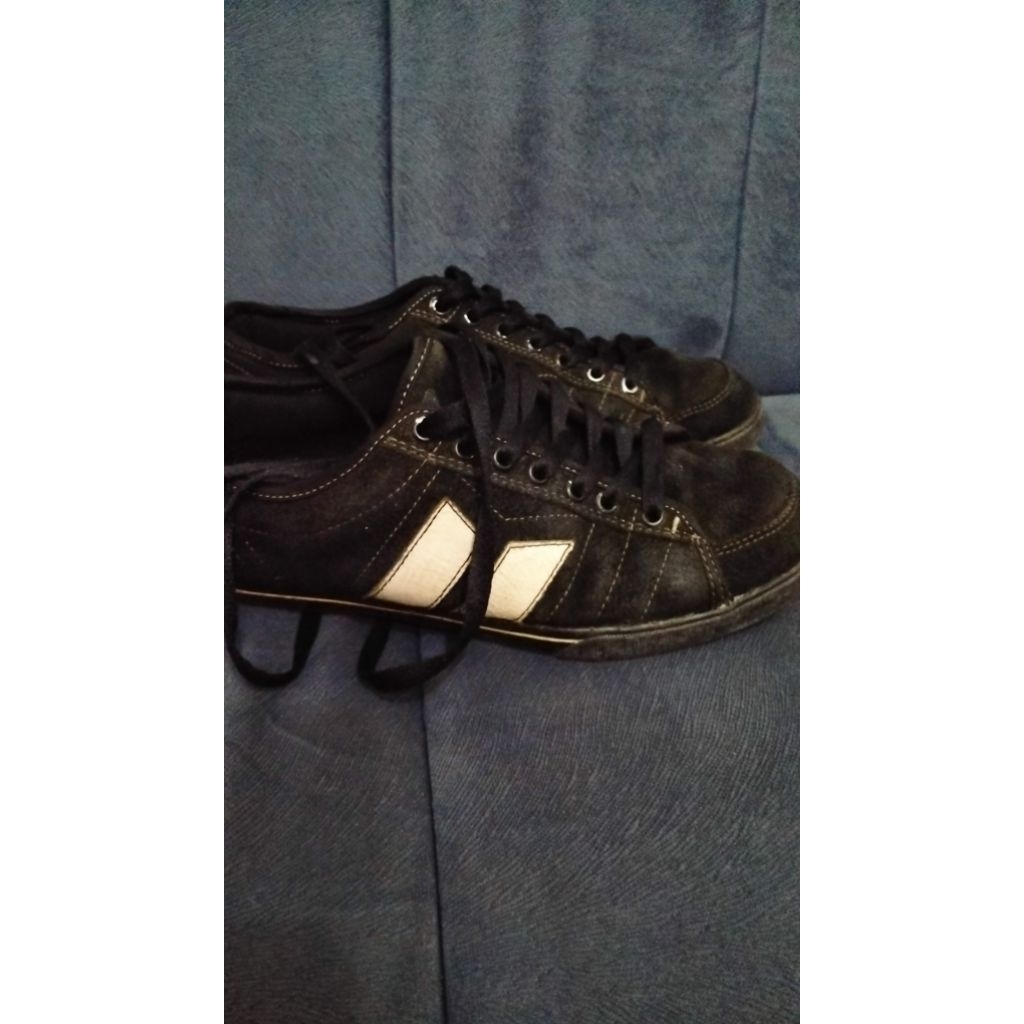 sepatu macbeth