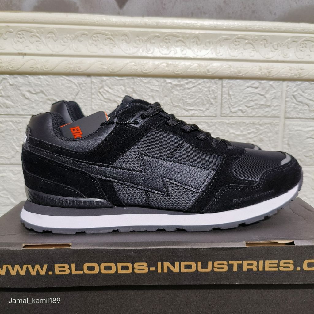 SEPATU SNEAKER SHOES BLOODS BLACK WHITE ORIGINAL NEW.