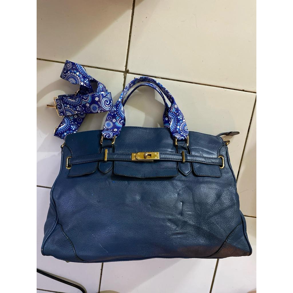 [hand/sling bag] sisley minus