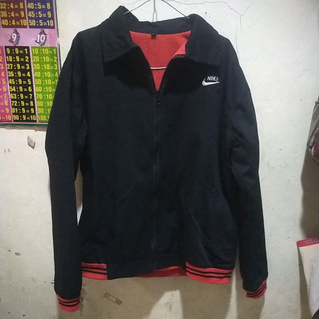 Preloved PL Jaket Hitam Tebal