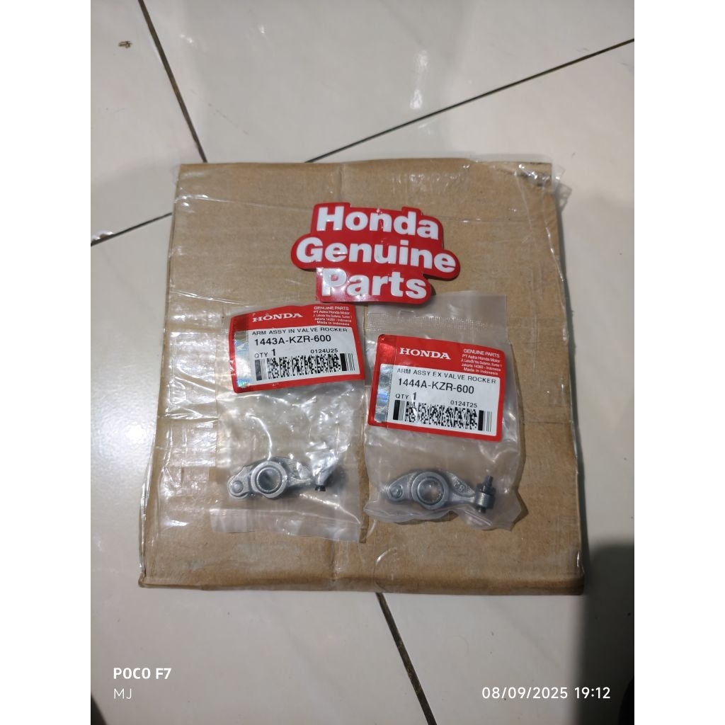 1443AKZR600 , & 1443AKZR600 / PELATUK KLEP IN & EX  VARIO  125 & 150 SERIES
