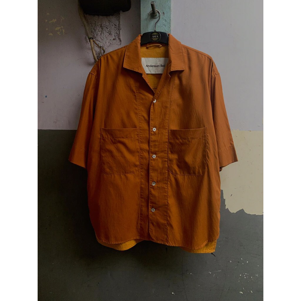 kemeja lengan pendek andersson/bell size L preloved