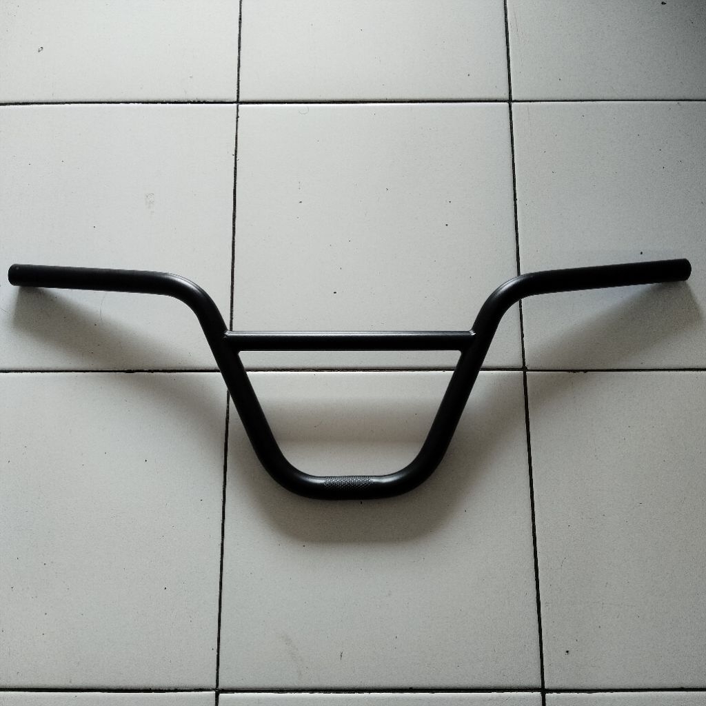 Setang sepeda bar bmx rise 8 hitam besi stang