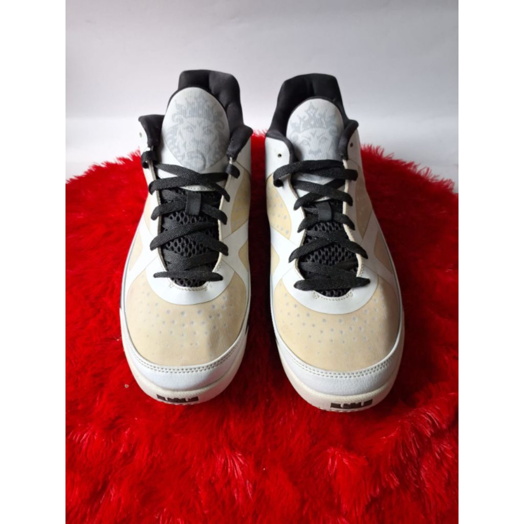 Sepatu Basket second ukuran 46