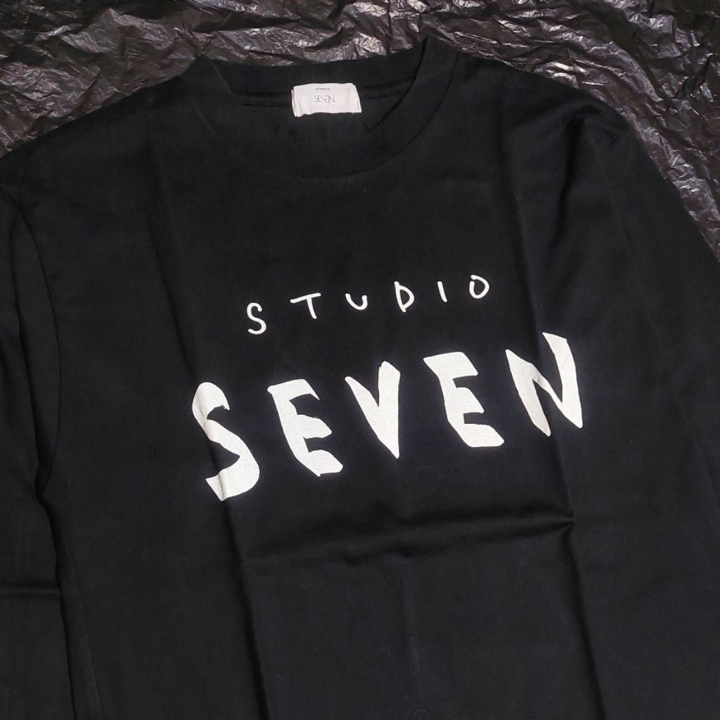 studio seven japan size Small