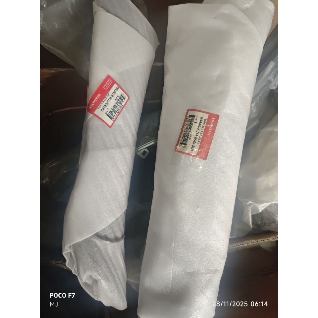 64440KTM850FMB & 64430KTM850FMB SHIELD L & R  LEG / SAYAP LUAR KIRI & KANAN SUPRA X 125 SERI KTM