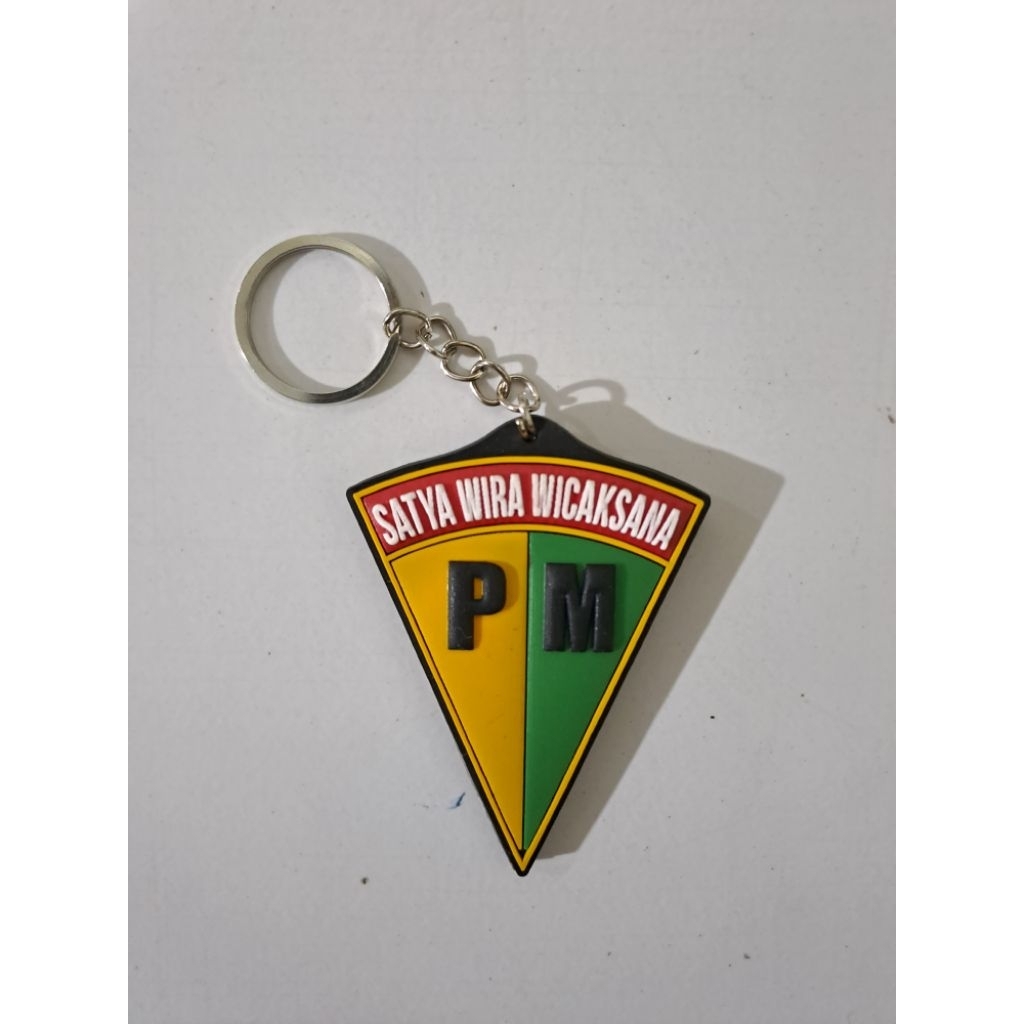 gantungan kunci polisi militer