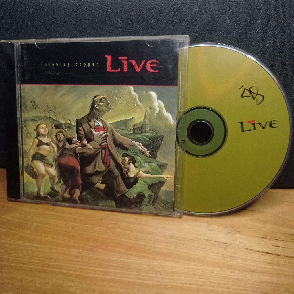 CD original Live album Throwing Copper