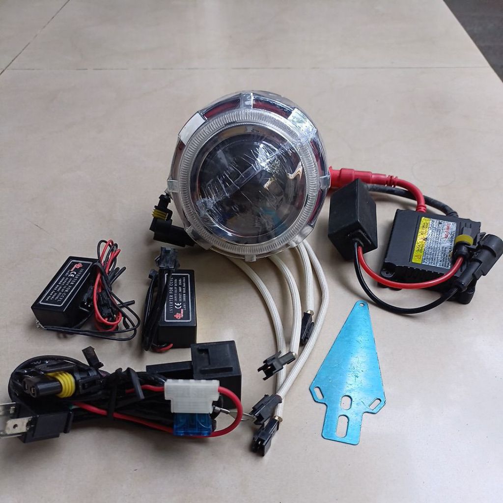 LAMPU PROJIE HID 6000K BUAT MOBIL