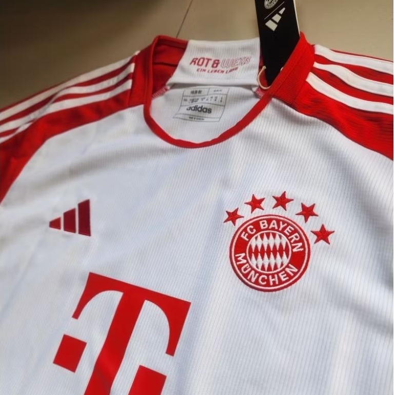 JERSEY ORIGINAL BAYERN MUNCHEN 2023/2024 BNWT
