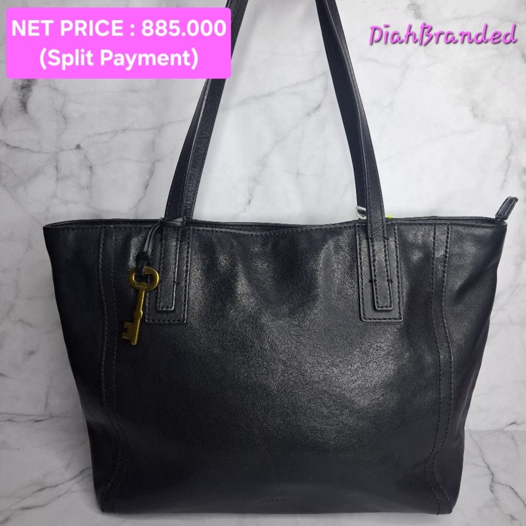 F029 - PRELOVED TAS FOSSIL TOTE EMMA HITAM (KEY 7CM)