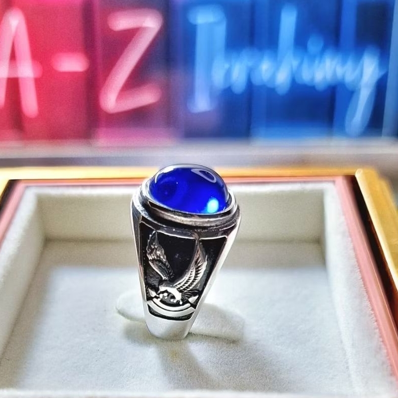 Cincin Pria Titanium Dengan Permata Biru Safir