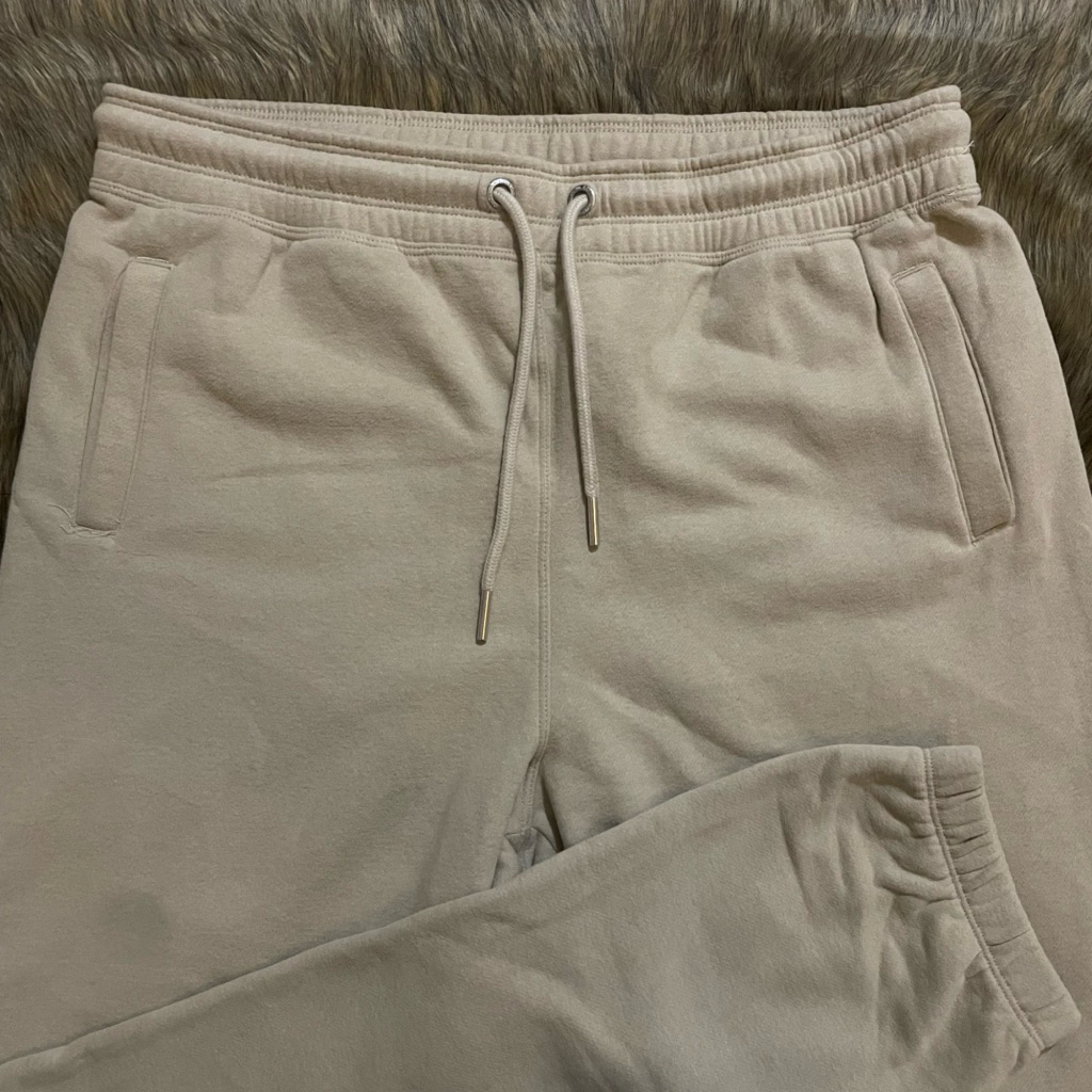 Calvin Klein Jogger ©Shanovate