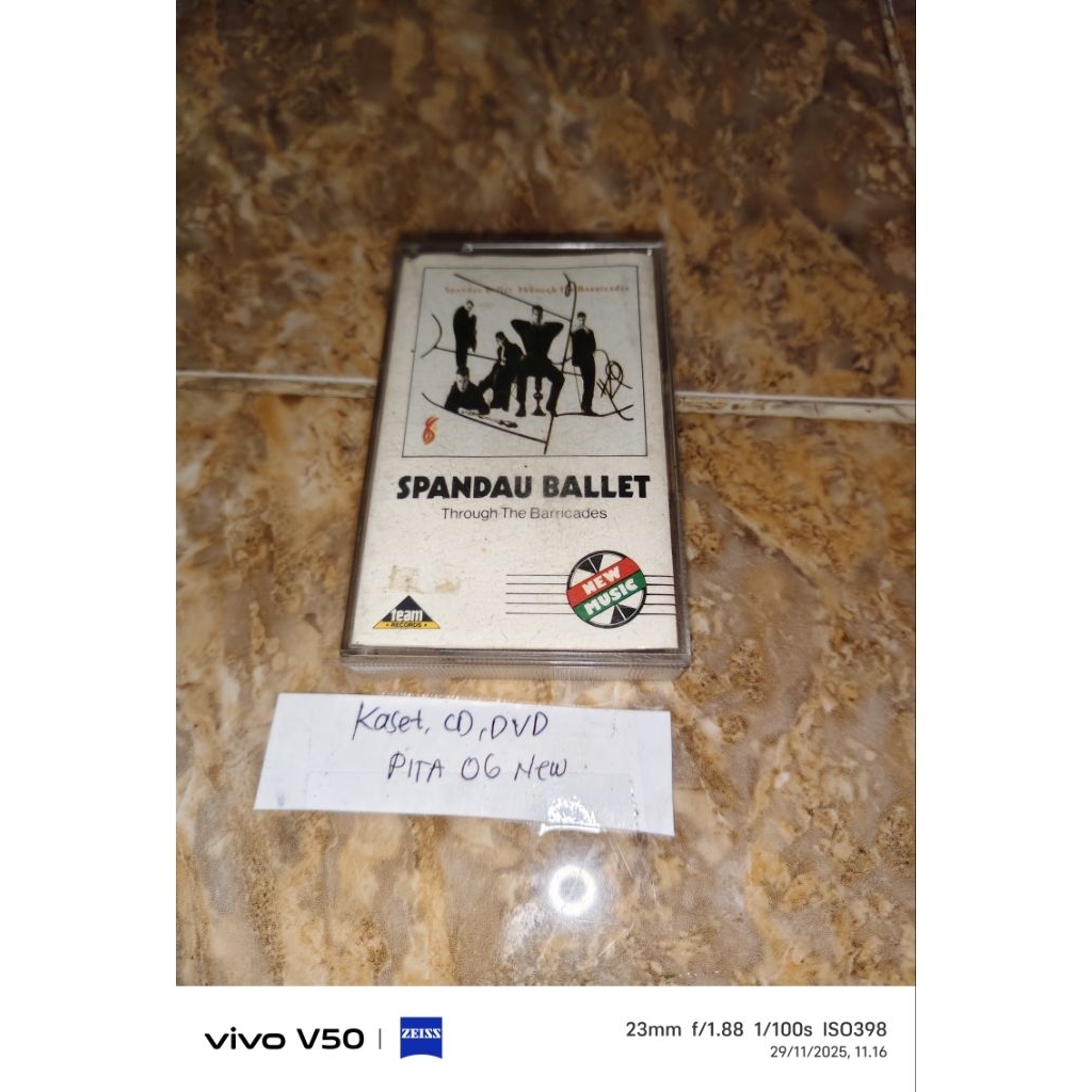 Kaset Pita Spandau Ballet - Though the Barricades