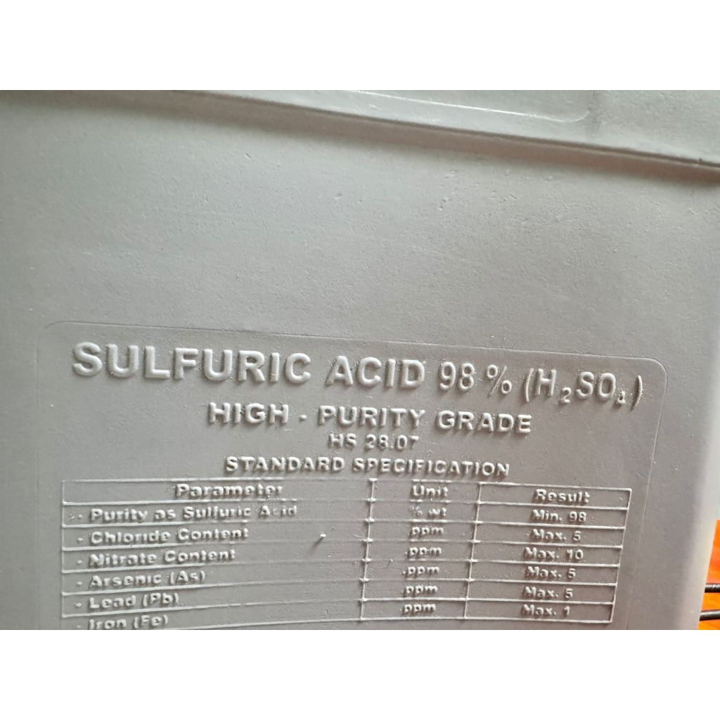 Asam sulfaatt teknis 98 % H2SO4.. teknis 98% 1kg dengan kemasan jerigen paling SAFEe