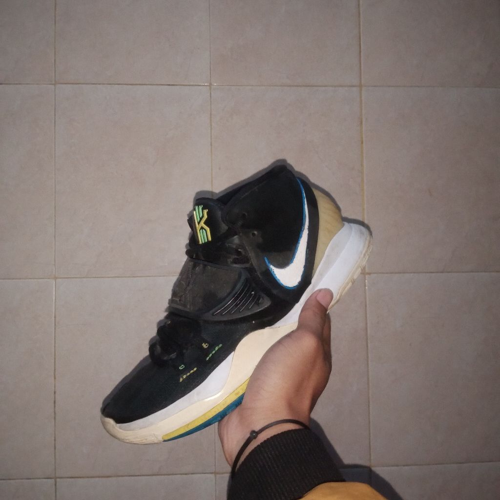 sepatu second centang kyrie 6 size 40
