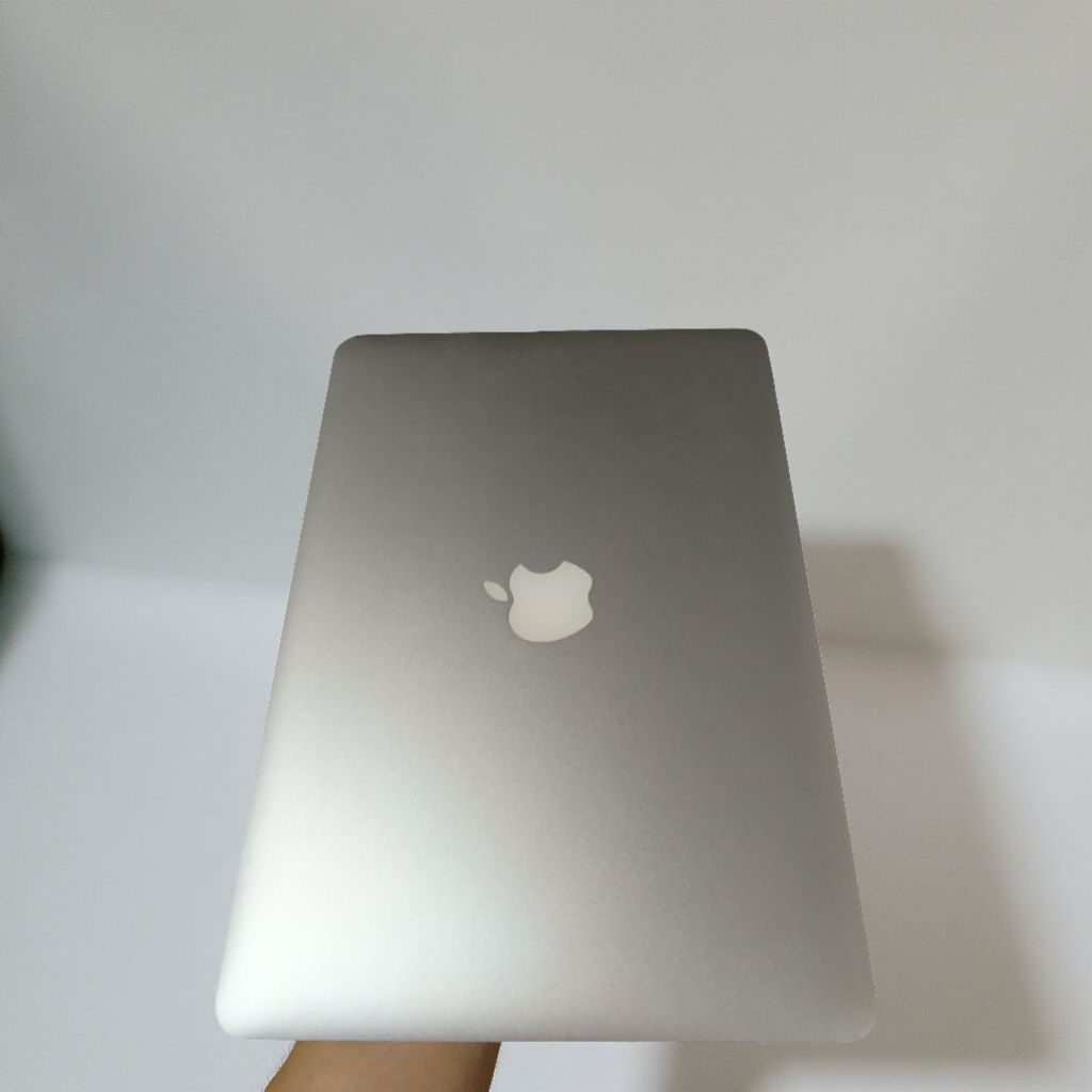 Macbook Pro minus matot