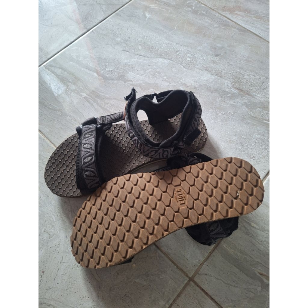 Sandal Gunung Eiger Oblivion Maverick Ukuran 44