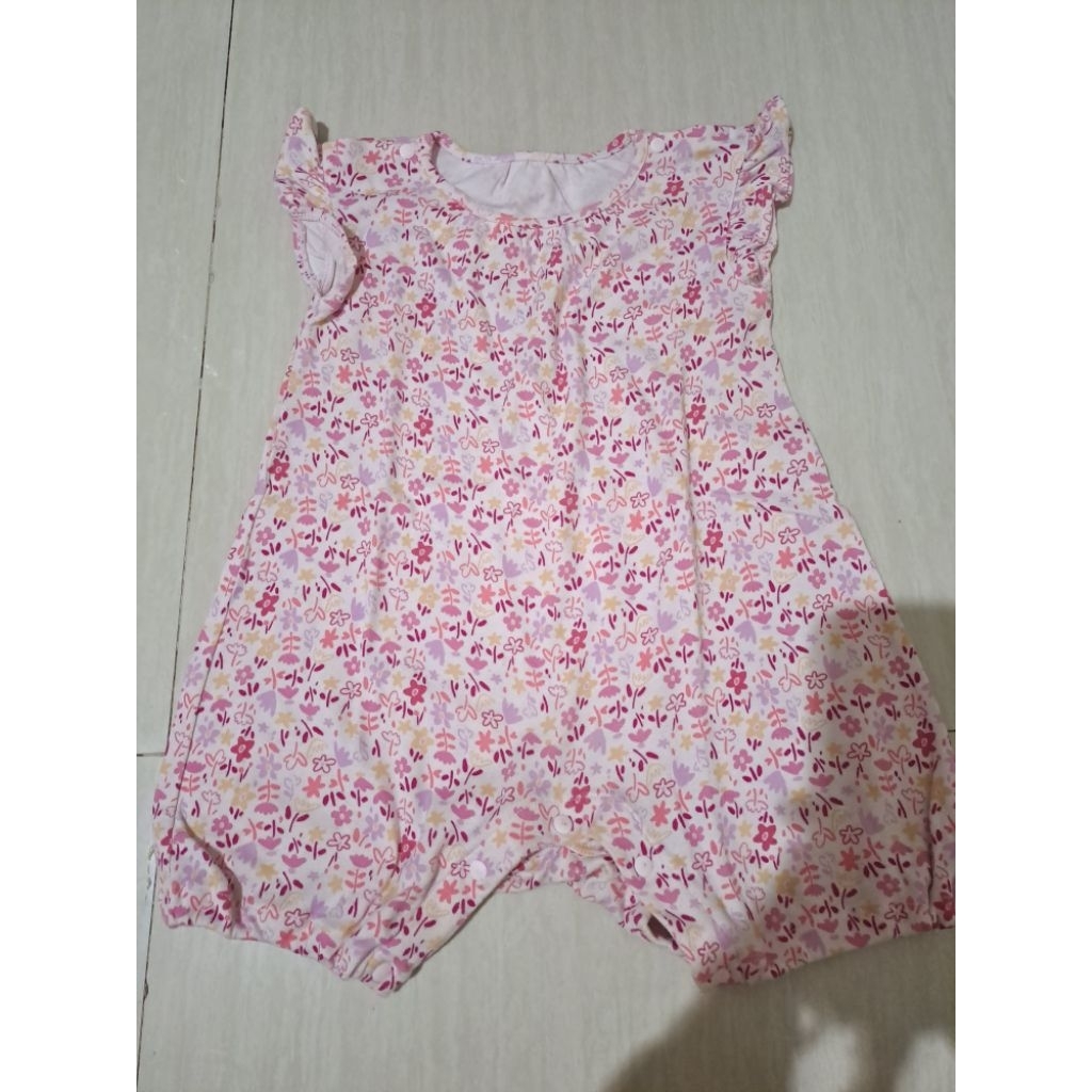 Uniqlo Baby Preloved