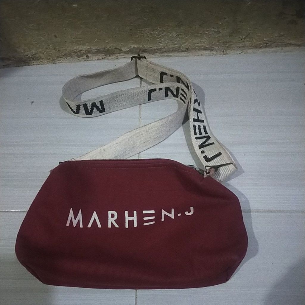 Preloved PL Tas Selempang Marhen.J