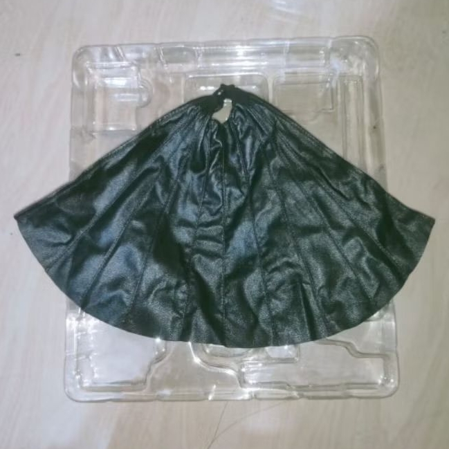 mezco the Batman original capes only
