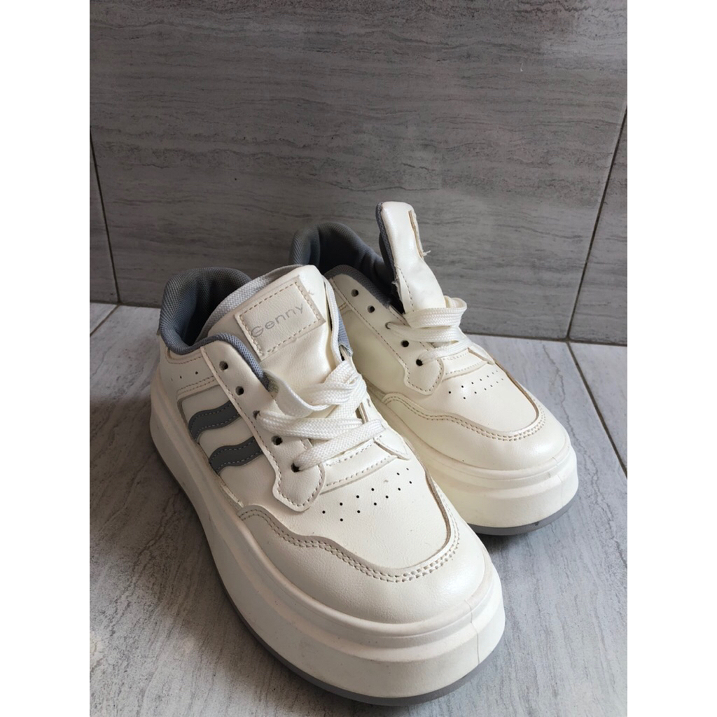 Genny Sepatu Sneakers Wanita Tinggi 4,5 CM