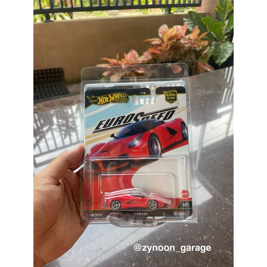 Hotwheels Premium Euro Speed La Ferrari